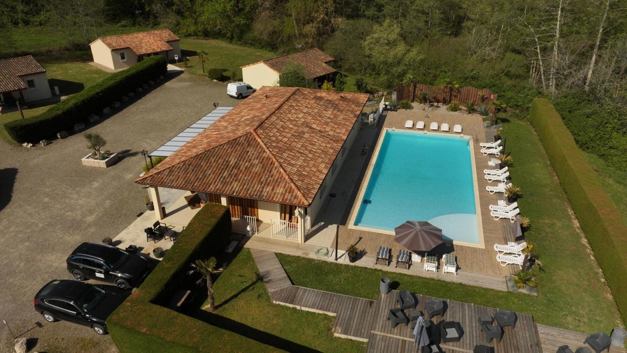 Hotel Les Lodges D'Eauze Exterior photo